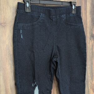 HUE Studio Stretch Waist Pull On Black Distressed Legging NWT Jeans S     P258